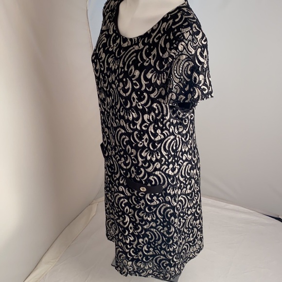 Tommy Hilfiger black lace overlay and off-white Damask sheath dress 12 - Picture 4 of 14
